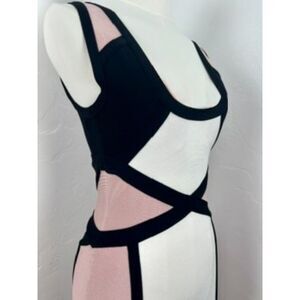 Bebe Bandage Dress in Misty Rose Black and Ecru/White Women Size: Small (Sz: 4)
